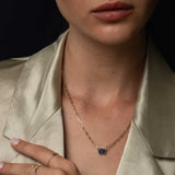 Noble - שרשרת חוליות משובצת ספיר אובלי